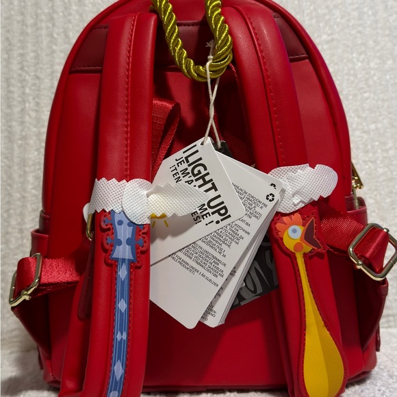 Disney Loungefly The Muppets Group Light-Up Mini Backpack NWT - Picture 4 of 6